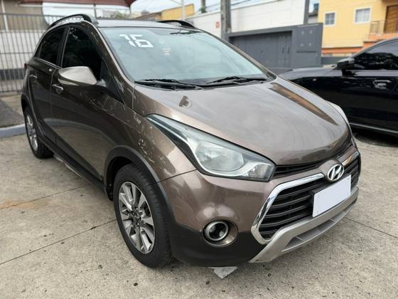 HYUNDAI HB20X 1.6 16V STYLE FLEX 4P AUTOMÁTICO